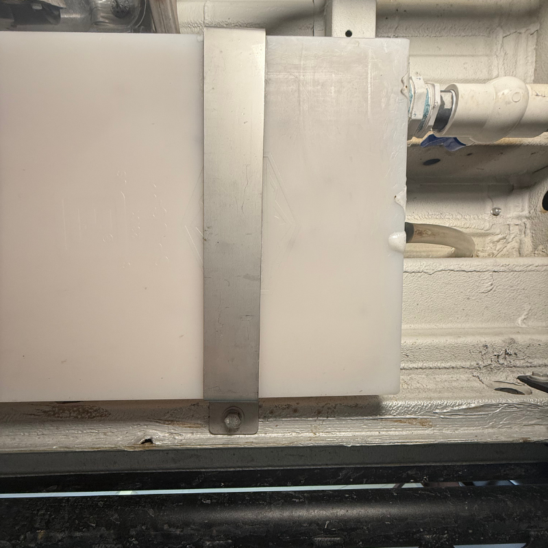 NW Conversions 11 Gallon Undercarriage Water Tank - Sprinter