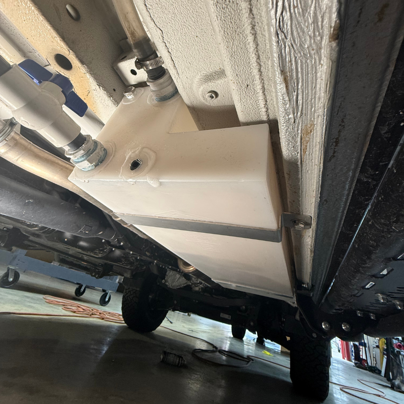 NW Conversions 11 Gallon Undercarriage Water Tank - Sprinter