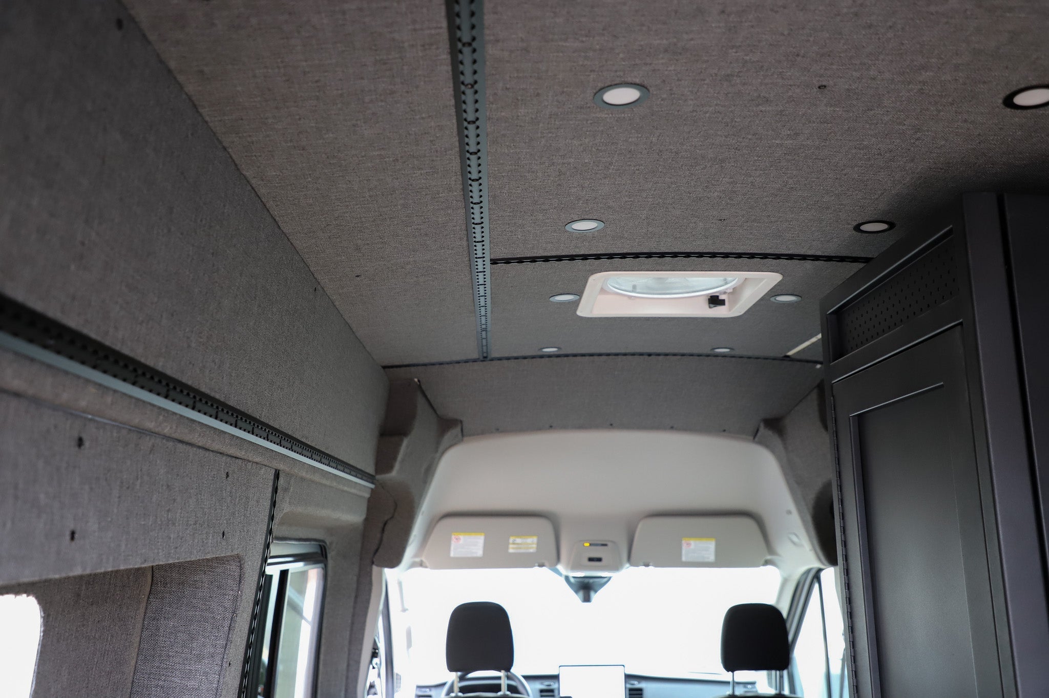 VanEssential Recessed Deep Venture L-Track (2 Pack)