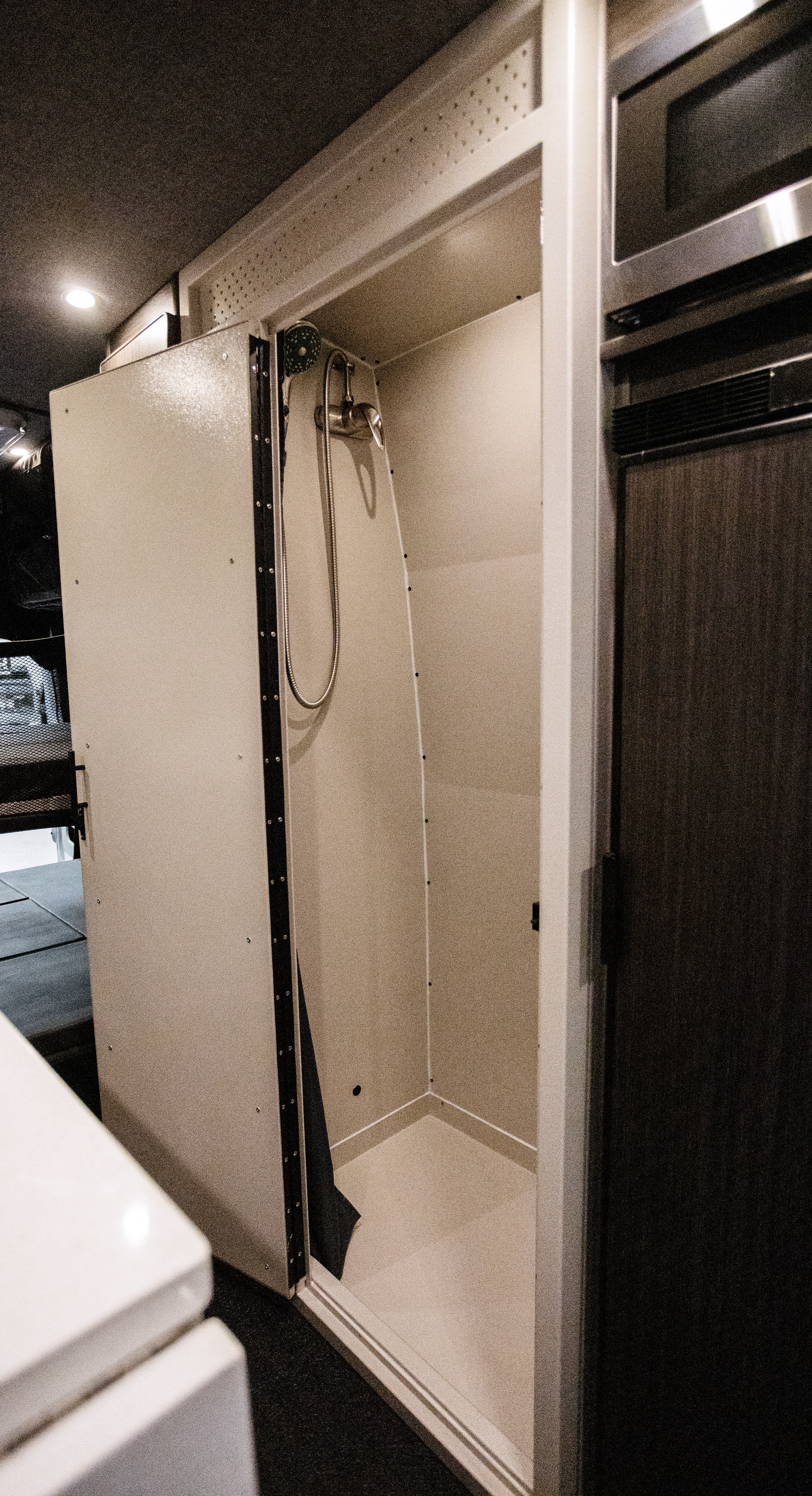 Van Wife Components - Enclosed Shower - 33" Wide