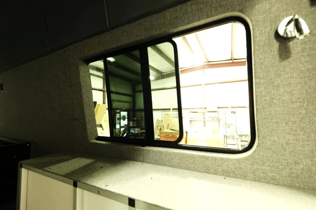 AM Auto - Sprinter - Passenger Side - Rear Window - Half Slider w/ Screen - 170" & 170" EXT WB