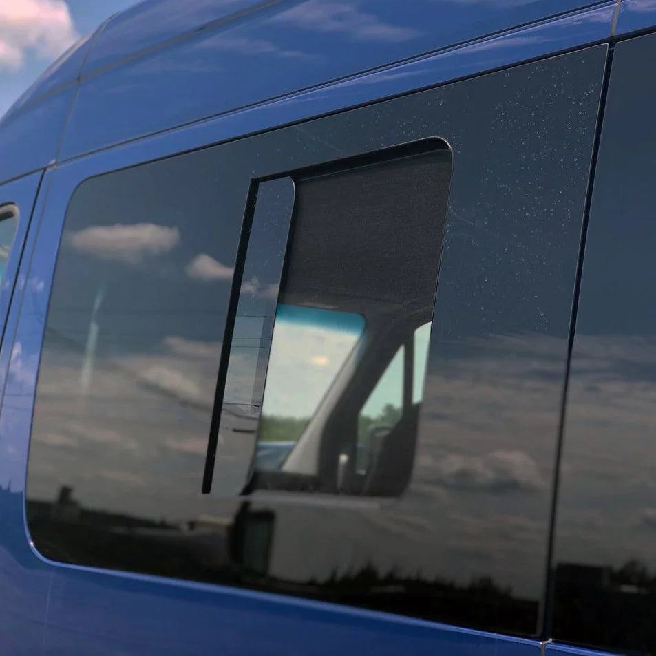 AM Auto - Sprinter - Driver Side - Forward Window - Half Slider w/ Screen