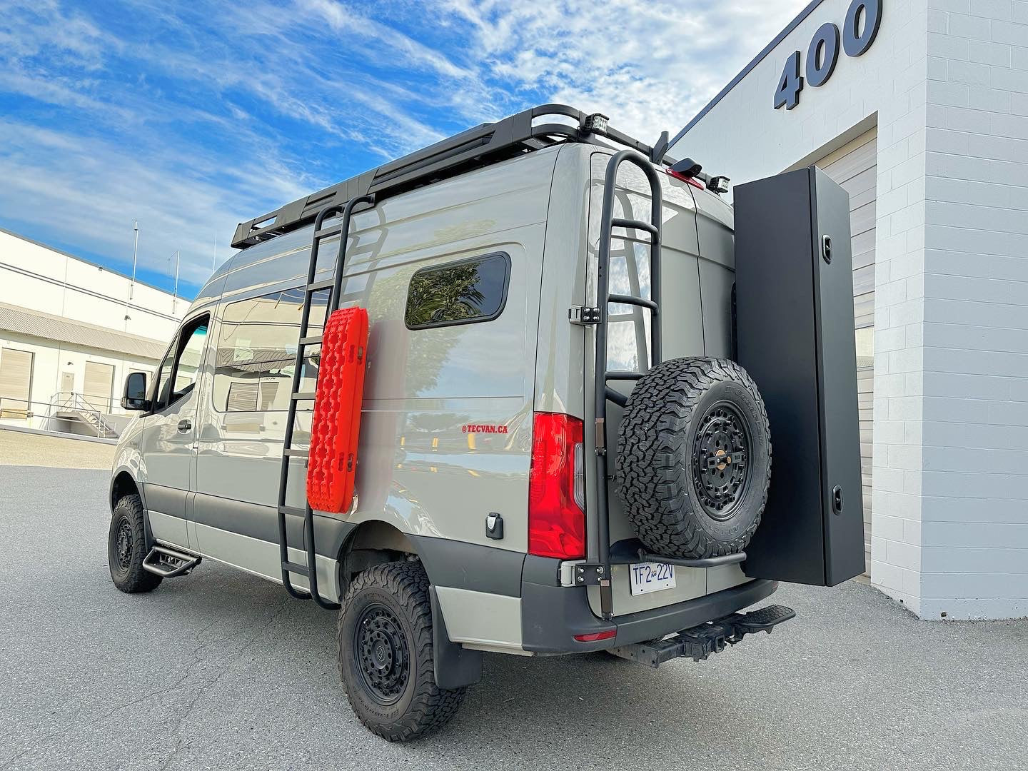 Tec Vanlife Aluminum Storage Ski & Snowboard Box - Trenta