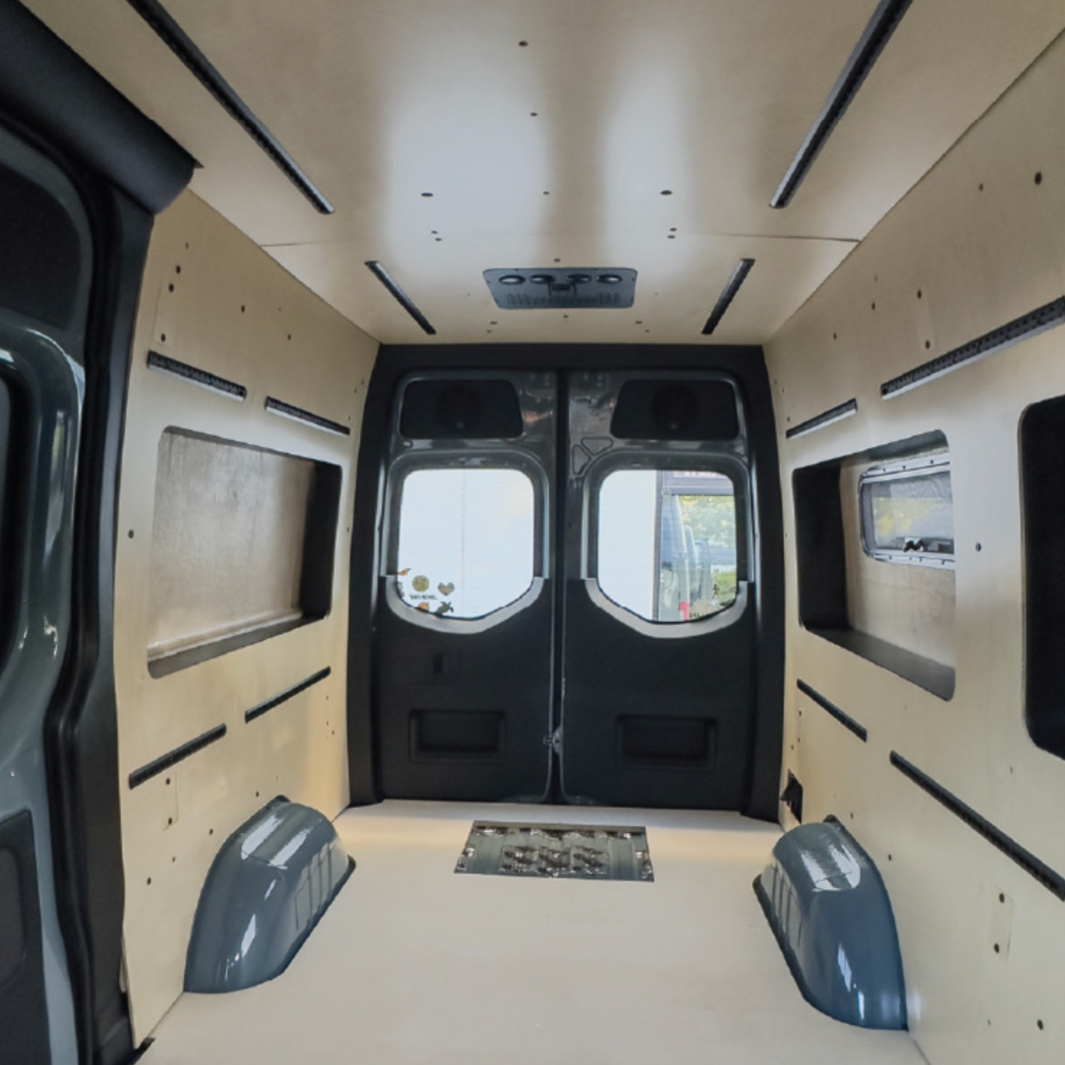 Mercedes Sprinter D-Pillar Trim Kit (Rear Doors)
