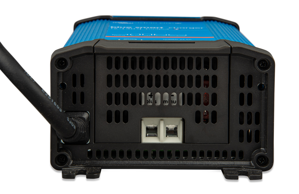 Victron Energy Blue Smart IP22 Charger - 12-Volt, 30 Amp (1x Output)