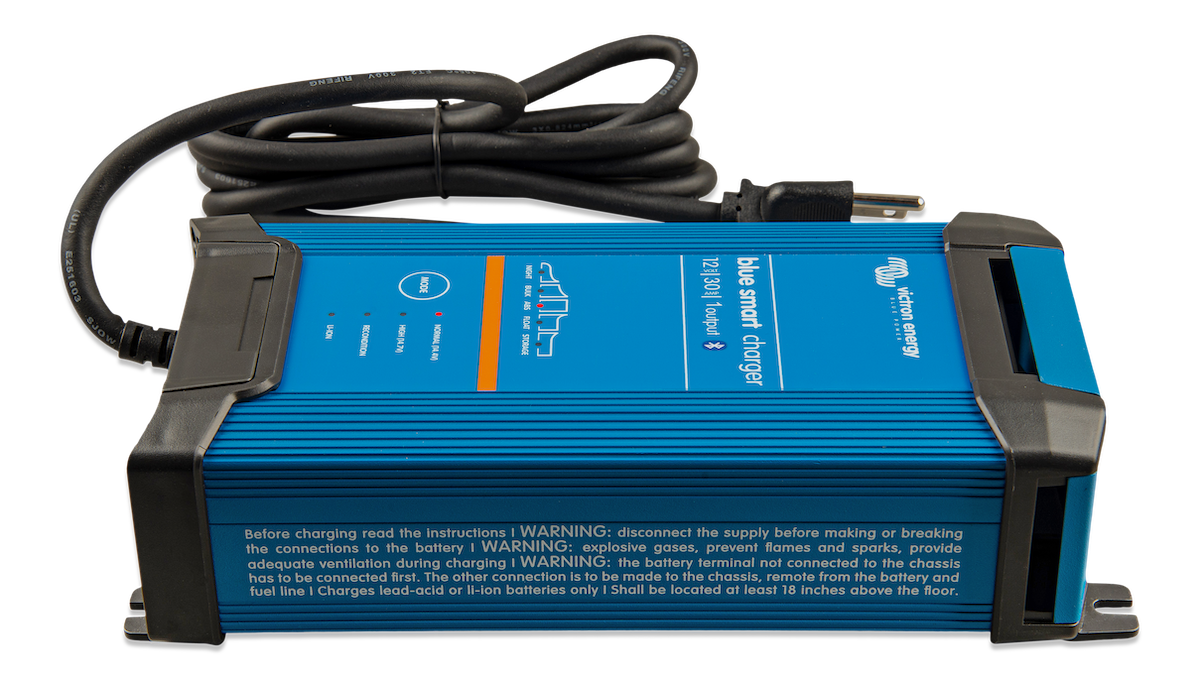 Victron Energy Blue Smart IP22 Charger - 12-Volt, 30 Amp (1x Output)