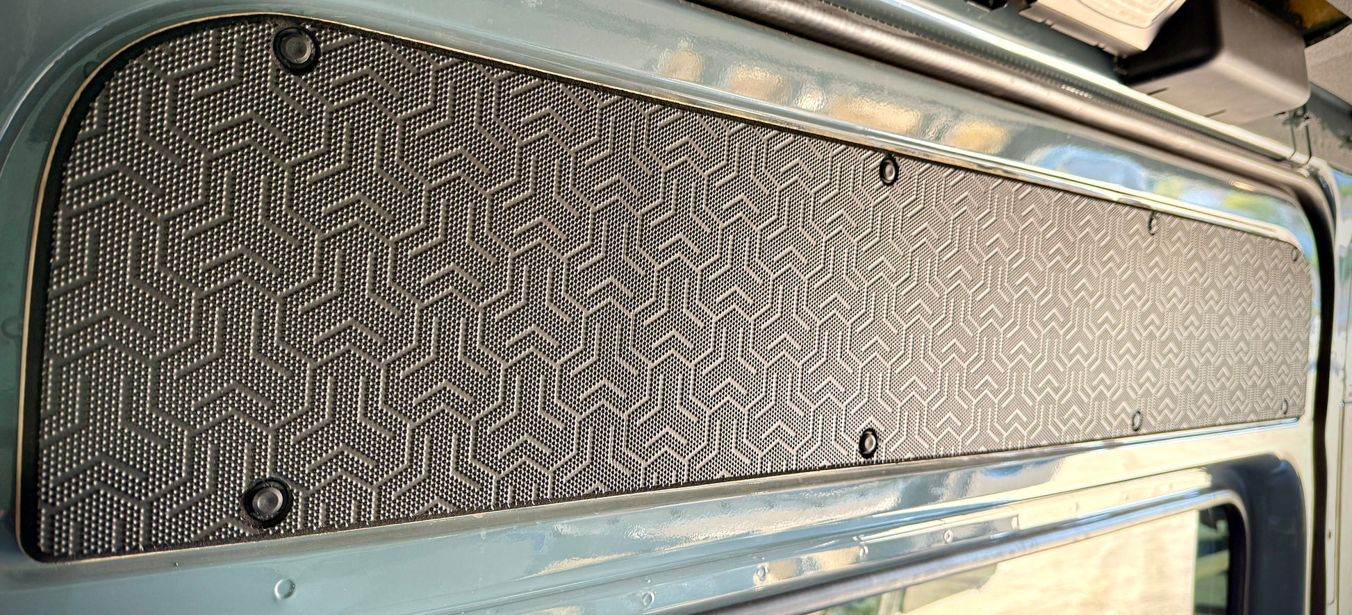 Mercedes Sprinter Sliding Door Upper Panel – Tetrapod Design (2007+)