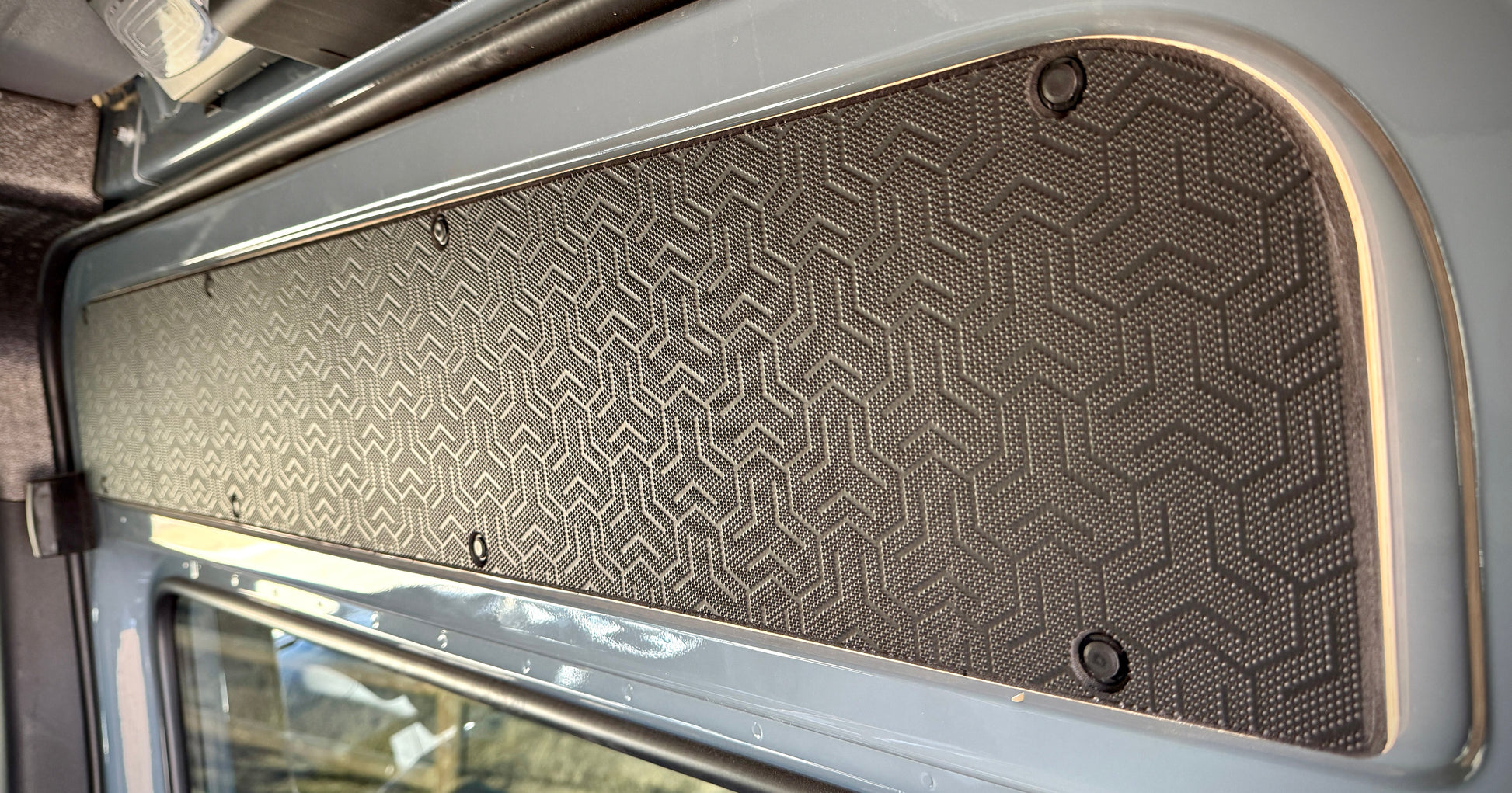 Mercedes Sprinter Sliding Door Upper Panel – Tetrapod Design (2007+)