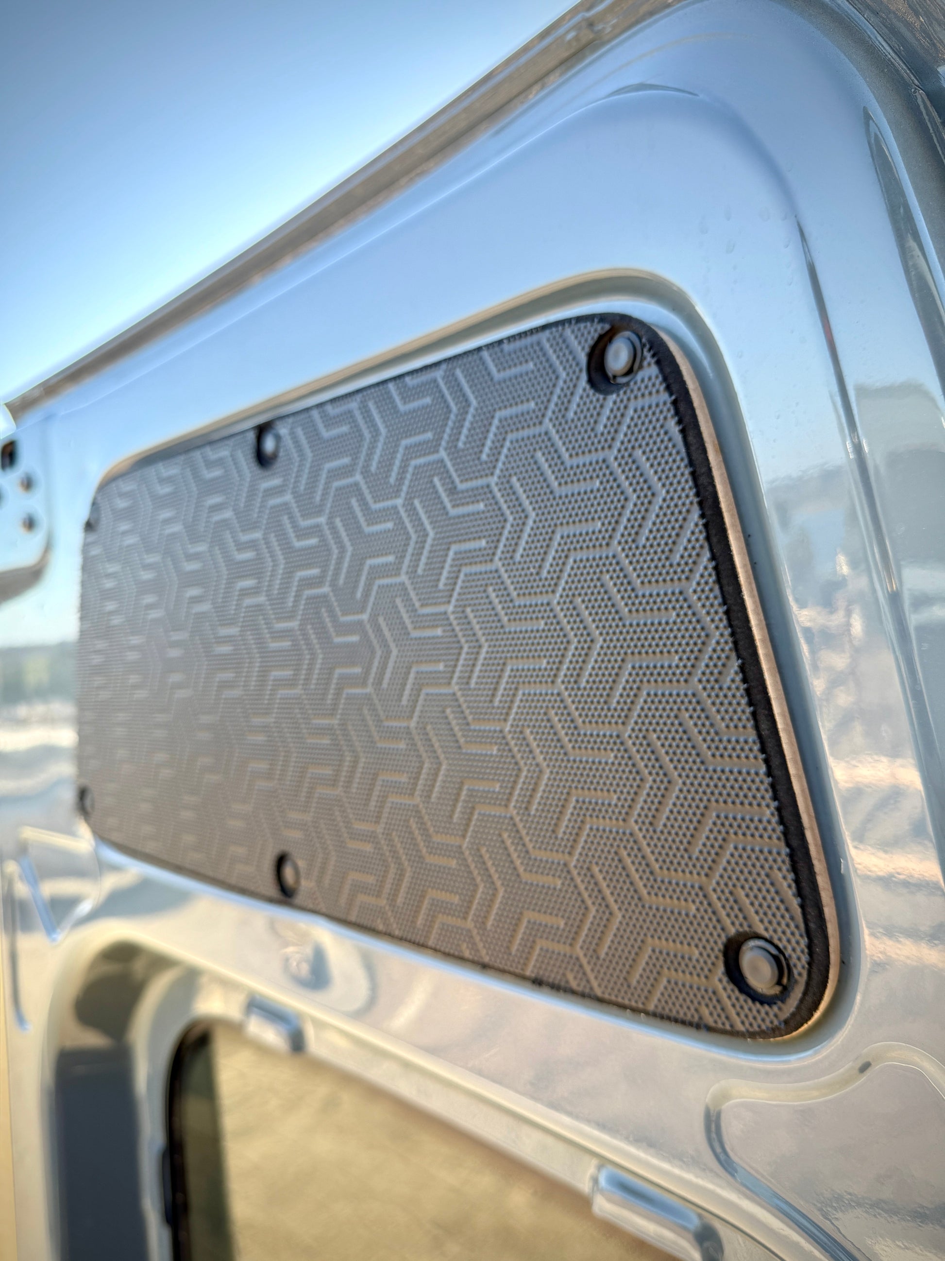 Mercedes Sprinter Upper Rear Door Panels (Pair) – Tetrapod Design (2007+)