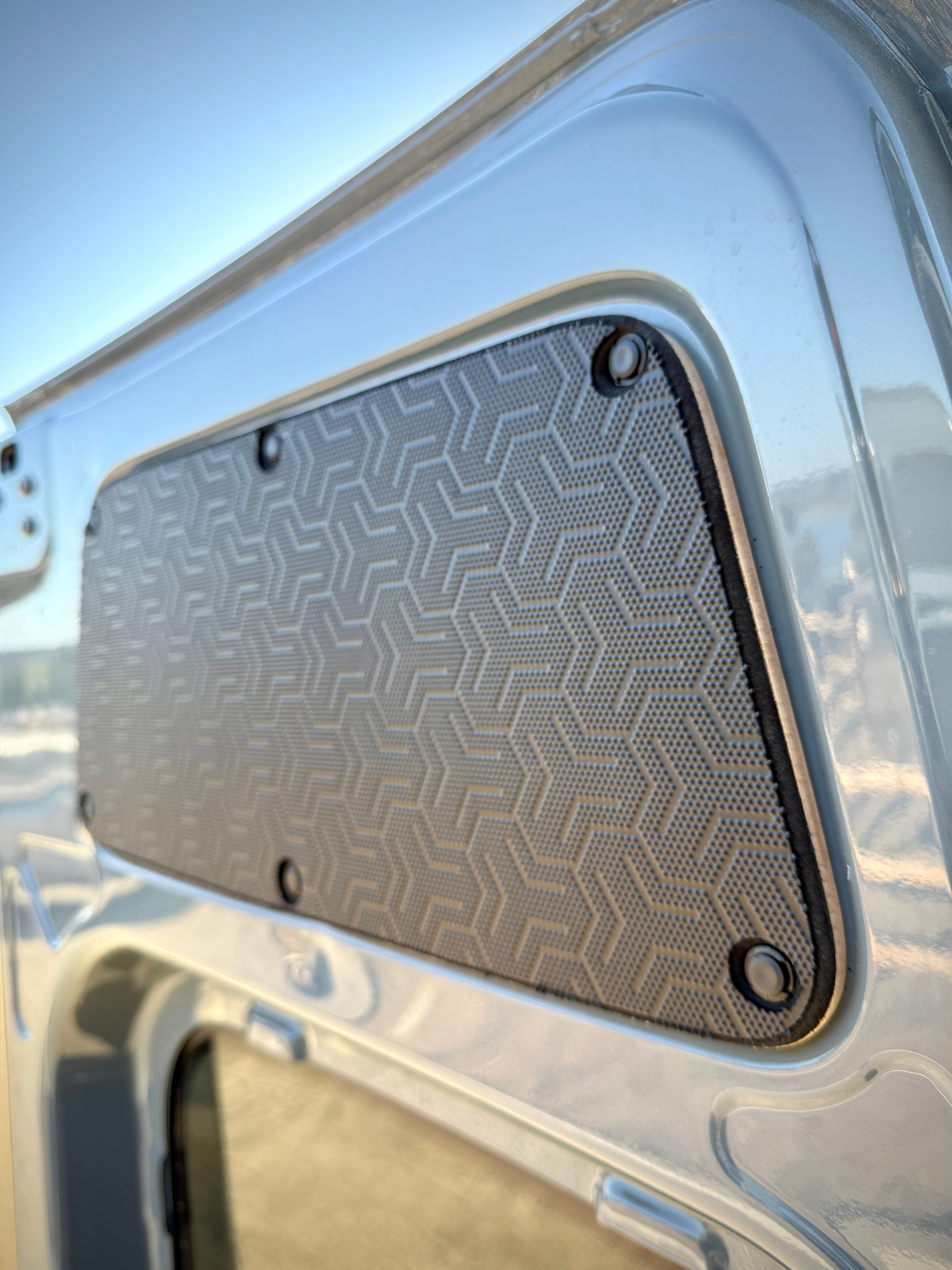 Mercedes Sprinter Upper Rear Door Panels (Pair) – Tetrapod Design (2007+)