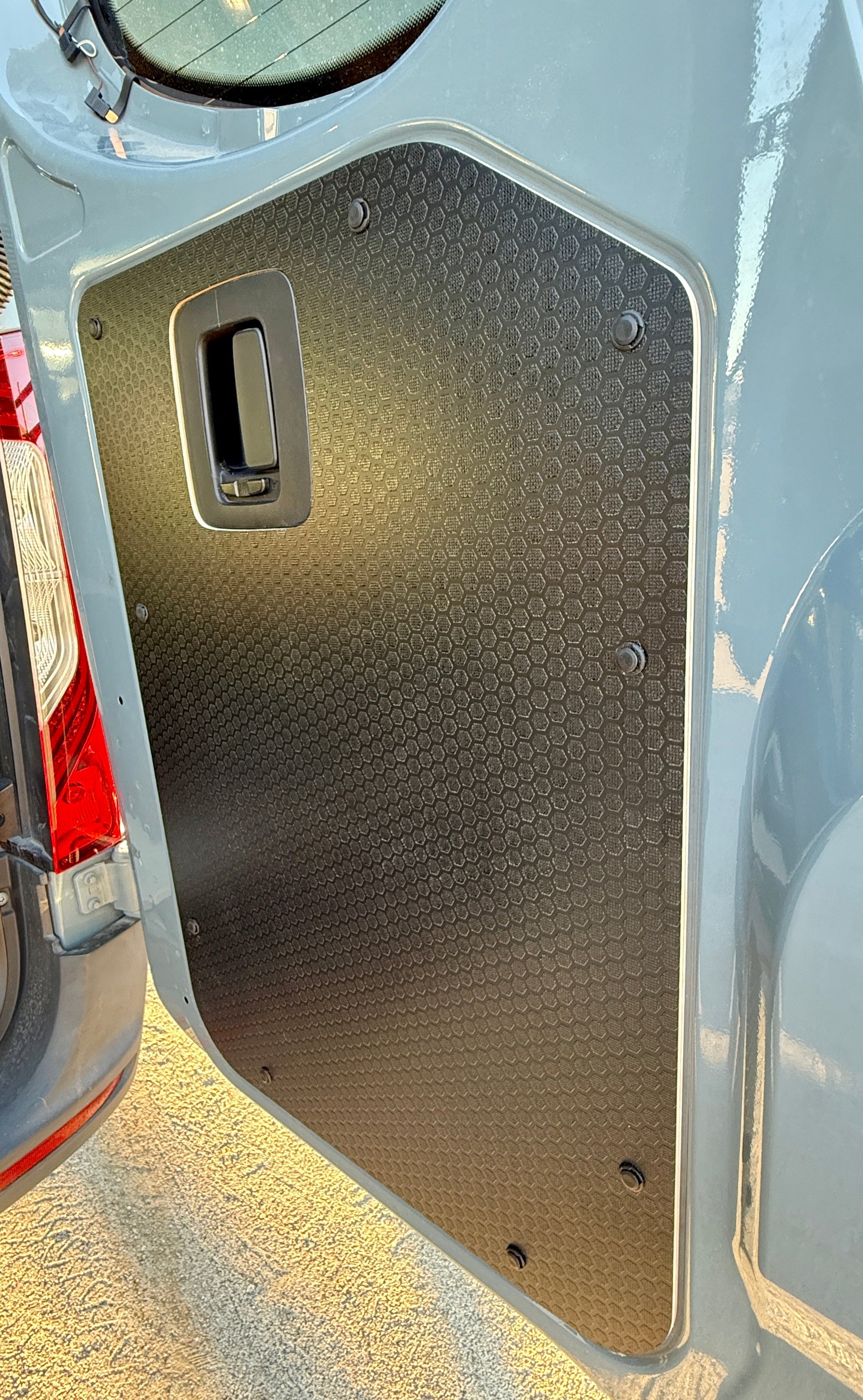 Mercedes Sprinter Lower Rear Door Panels (Pair) – Black Hex (2019+)