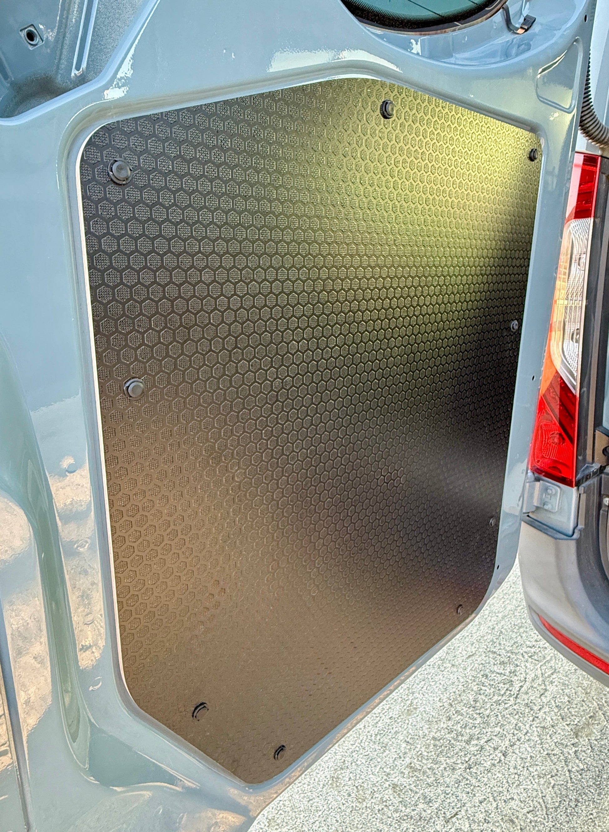 Mercedes Sprinter Lower Rear Door Panels (Pair) – Black Hex (2019+)