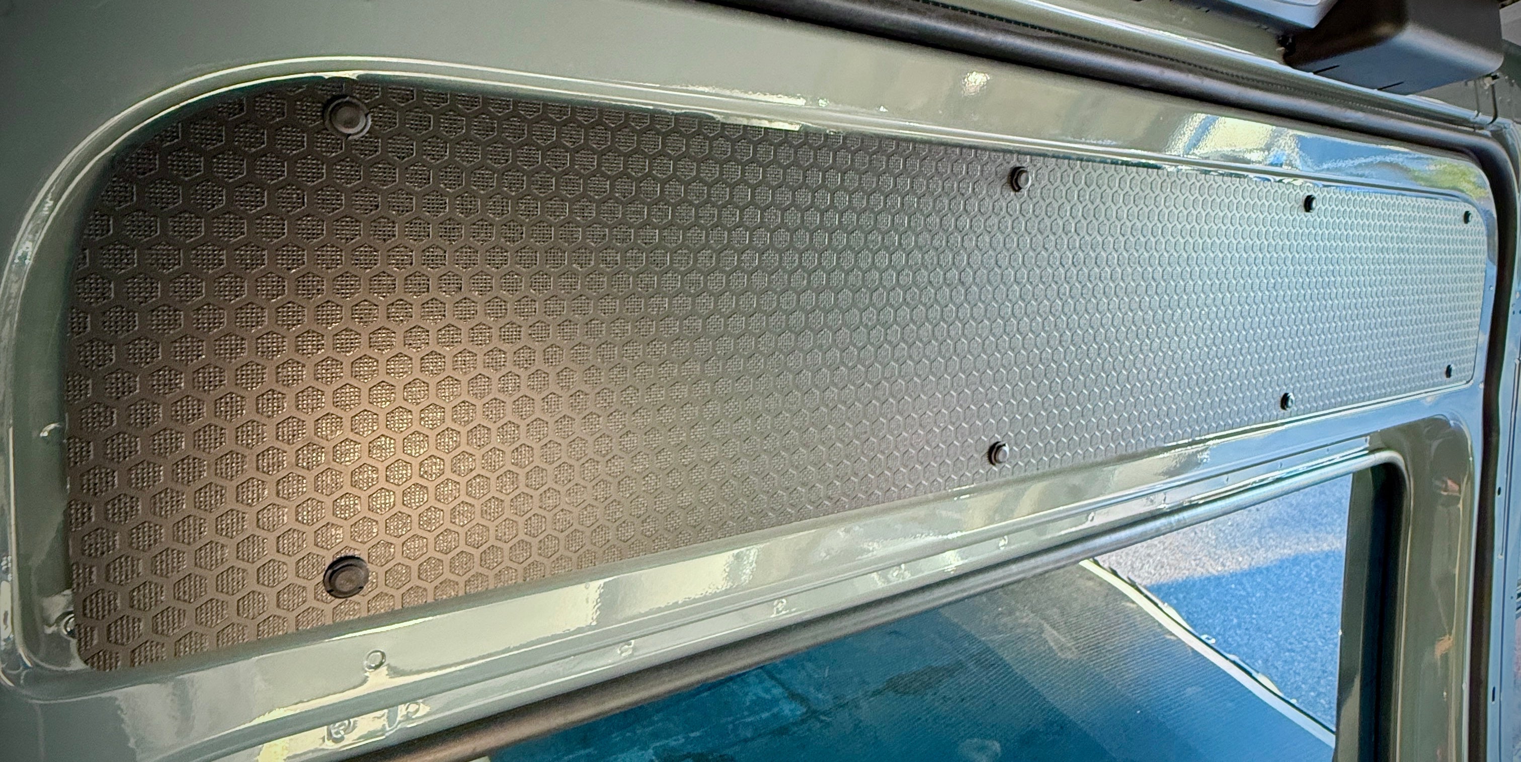 Mercedes Sprinter Sliding Door Upper Panel – Black Hex (2007+)