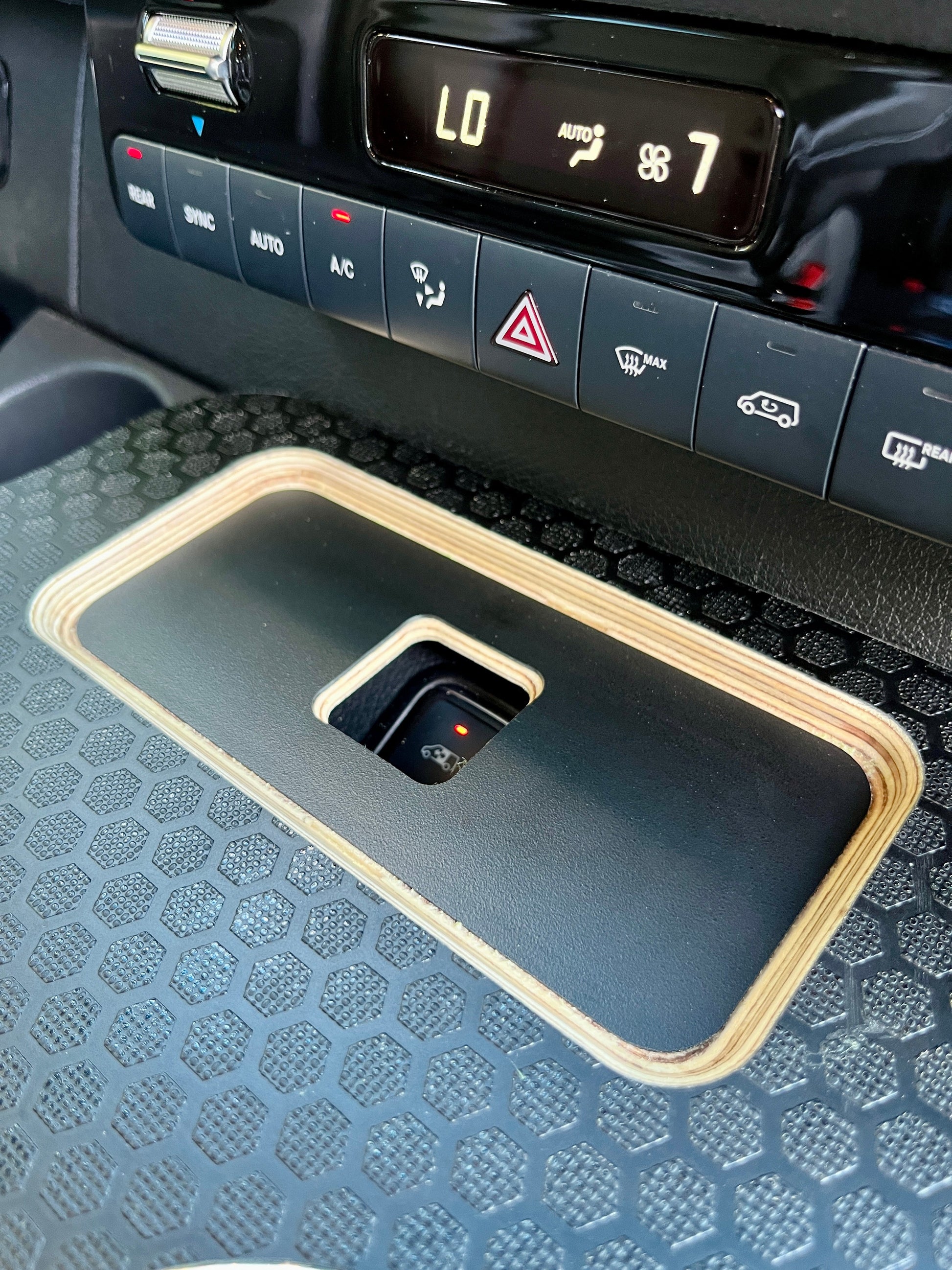 Mercedes Sprinter Front Cup Holder & Snack Tray - Black Hex (2019+)