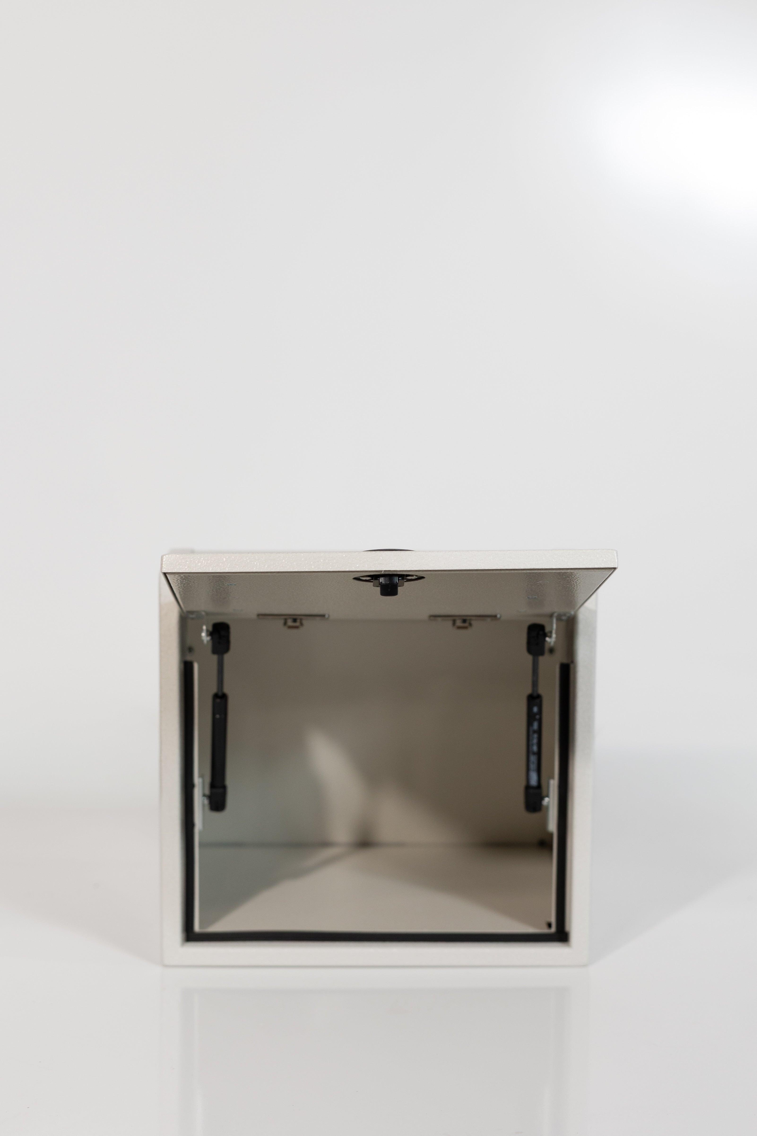 Van Wife Components - 16" Aluminum Upper Cabinet