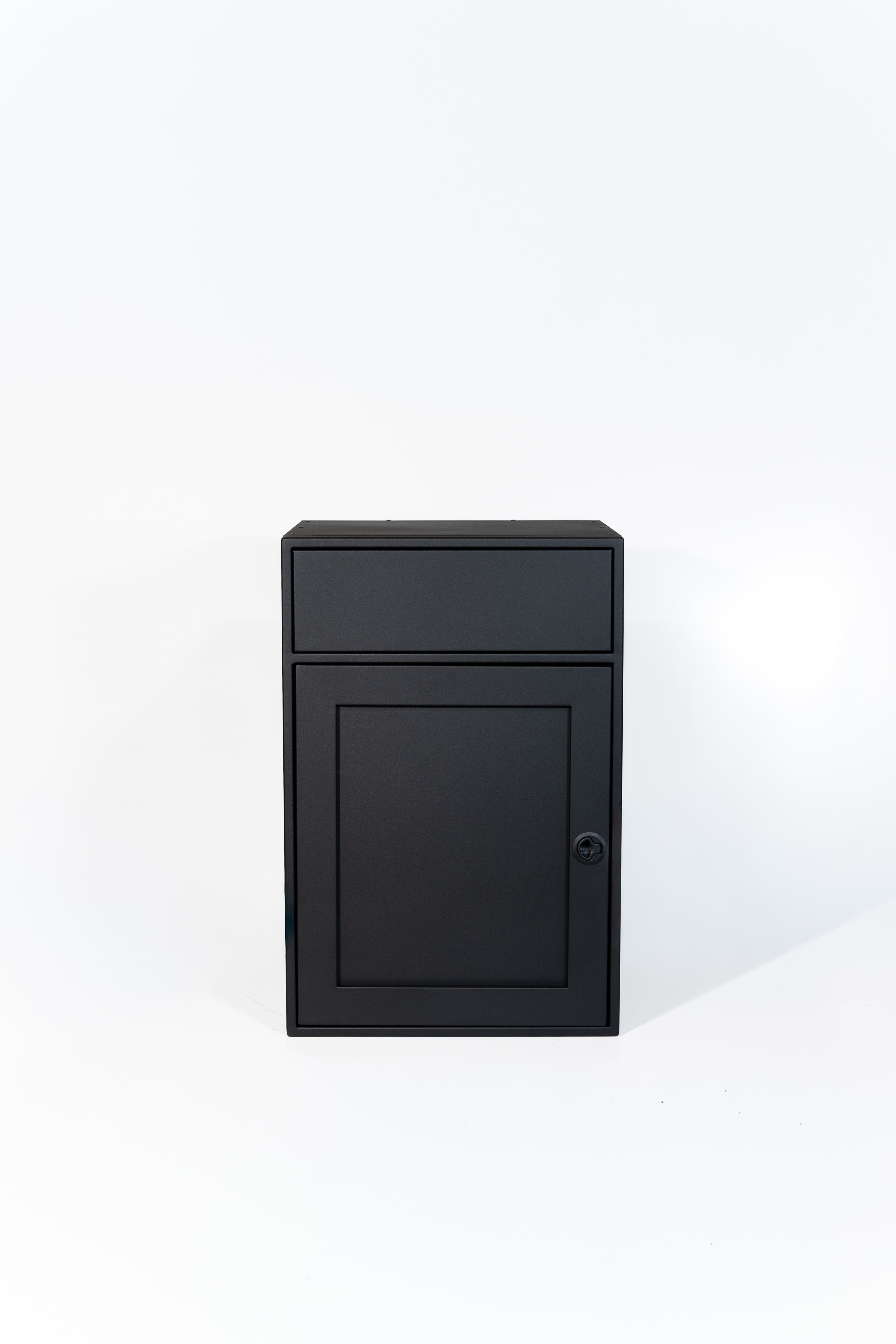 Van Wife Components - Kitchen Sink Base Cabinet - 24" Wide