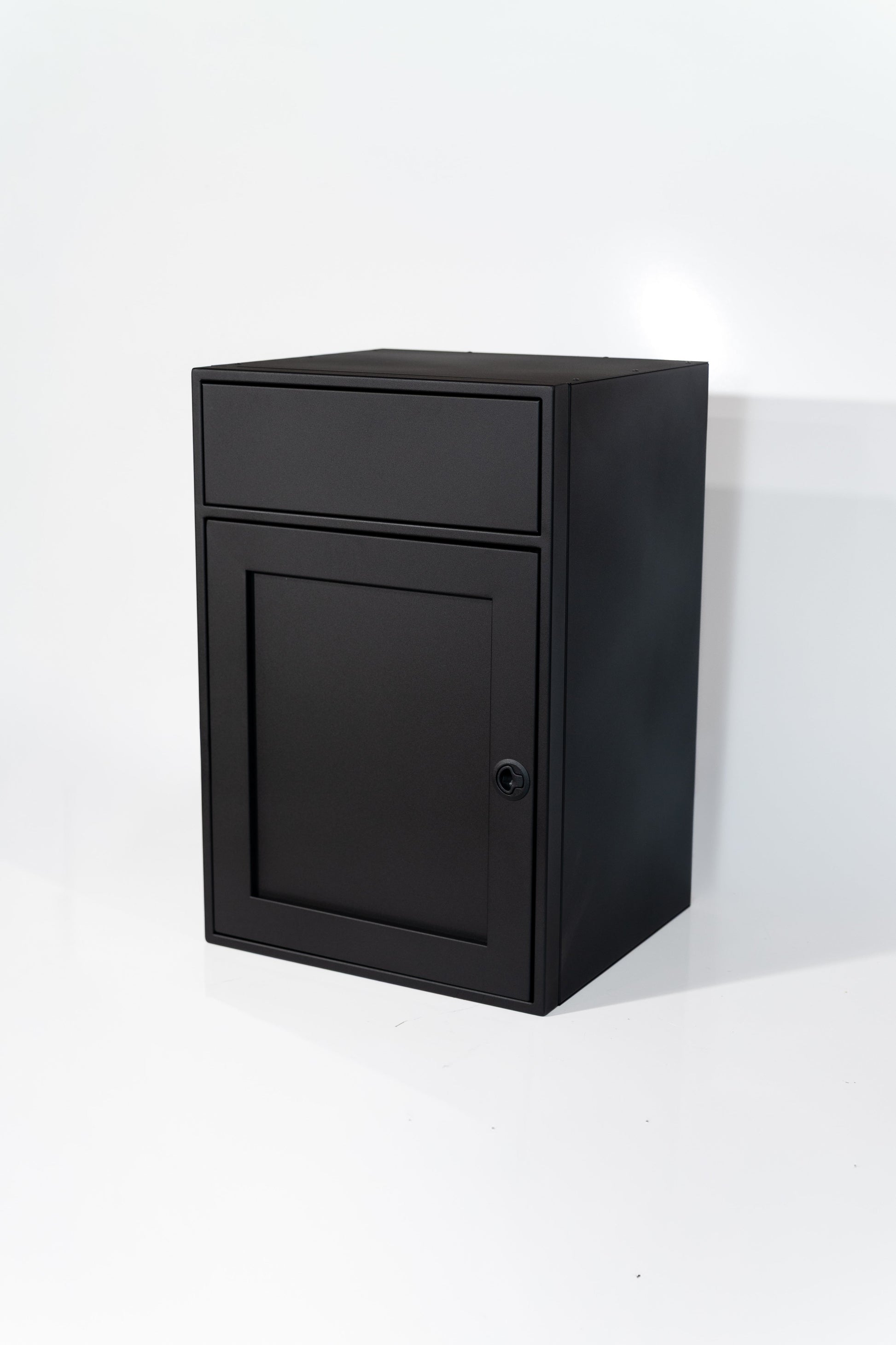 Van Wife Components - Kitchen Sink Base Cabinet - 24" Wide