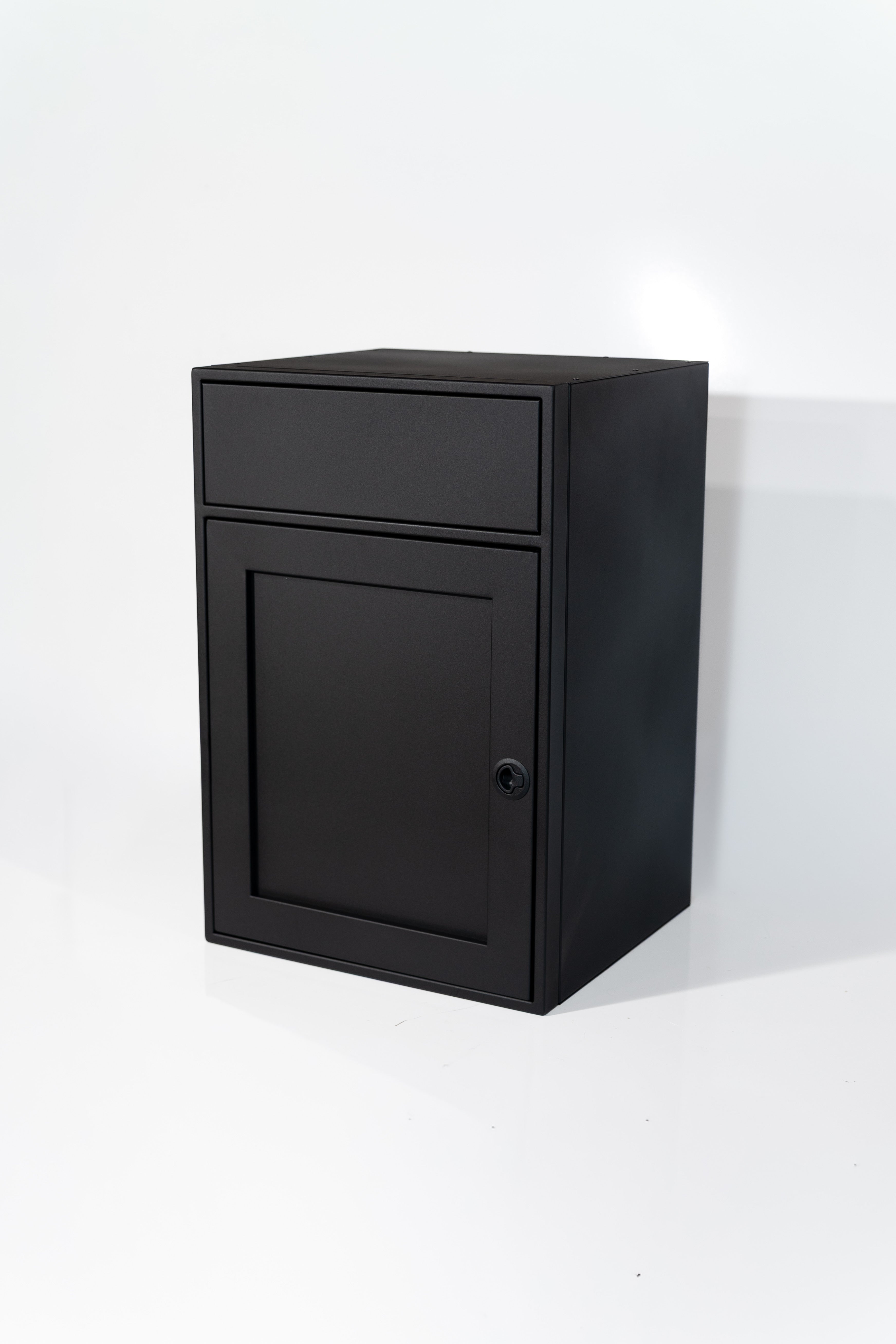 Van Wife Components - Kitchen Sink Base Cabinet - 24" Wide