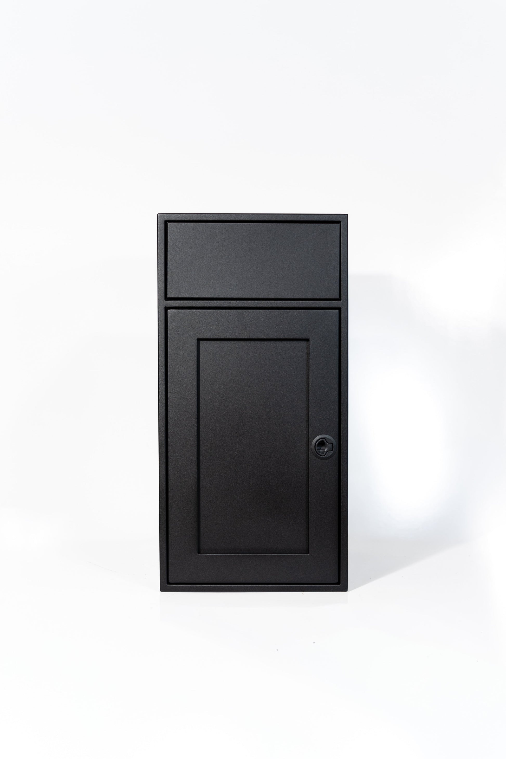 Van Wife Components - Kitchen Sink Base Cabinet - 18" Wide
