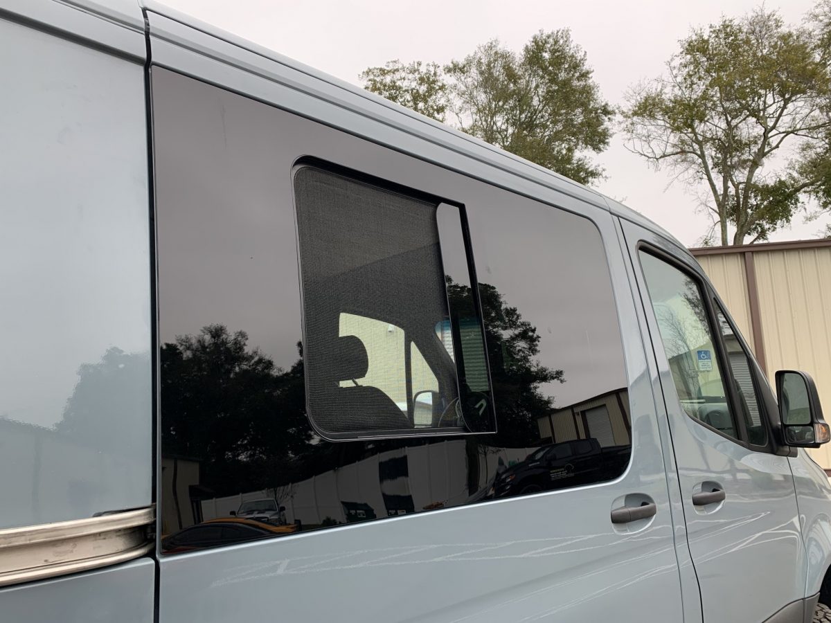 AM Auto - Sprinter - Passenger Side - Forward Window - Half Slider w/ Screen