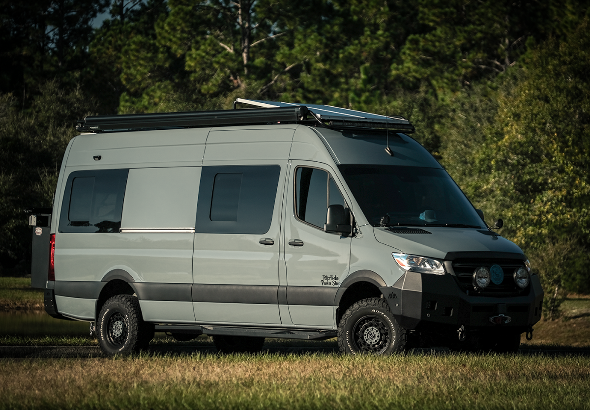 AM Auto - Sprinter - Passenger Side - Rear Window - Half Slider w/ Screen - 170" & 170" EXT WB