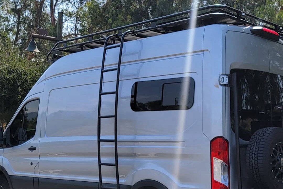 AM Auto - Universal - Driver Side - Bunk Window - Half Slider w/ Screen -  40" x 15"