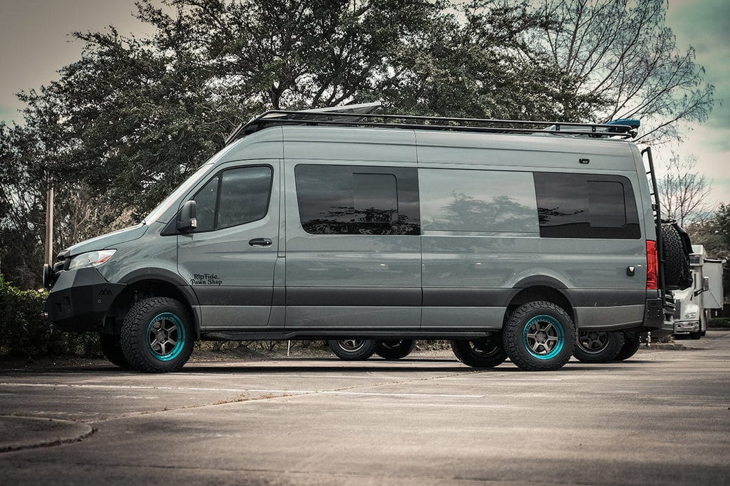 AM Auto – Sprinter – Driver Side – Rear Window – Half Slider w/ Screen – 170" WB