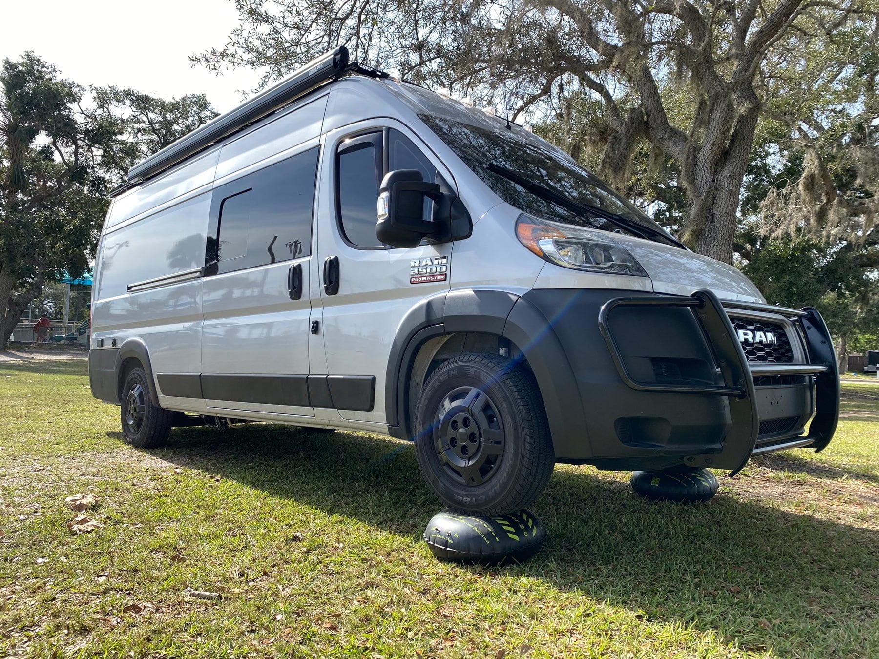 flat-jack camper plus Flat-Jack 2.0 – Inflatable Air Tire Leveler – Vanlife Outfitters