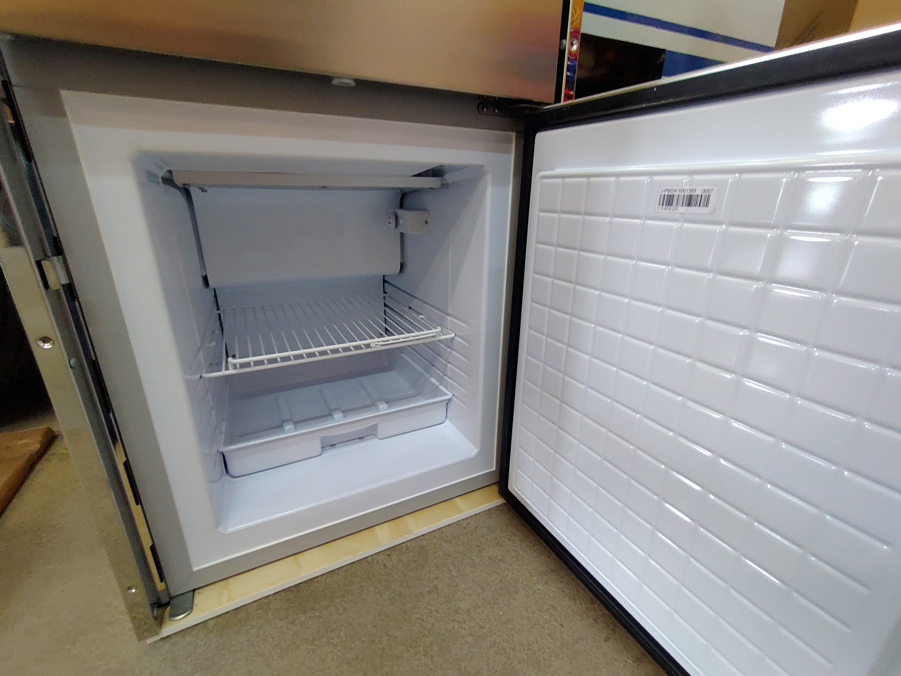 Isotherm Cruise 195 Combi Refrigerator / Freezer - 6.8 cu ft (Left Swing) - Stainless Steel