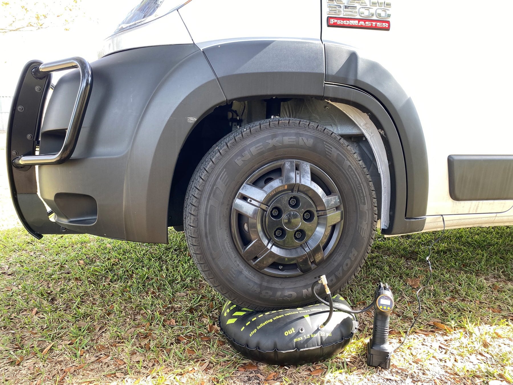 flat-jack camper 2.0 Flat-Jack 2.0 – Inflatable Air Tire Leveler – Vanlife Outfitters