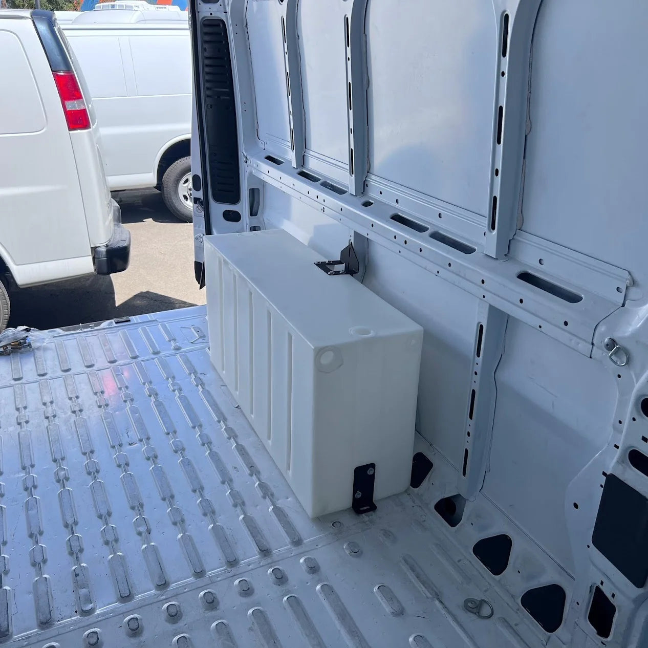 39 Gallon Wheel Well Water Tank - Ram Promaster (Driver or Passenger Side)