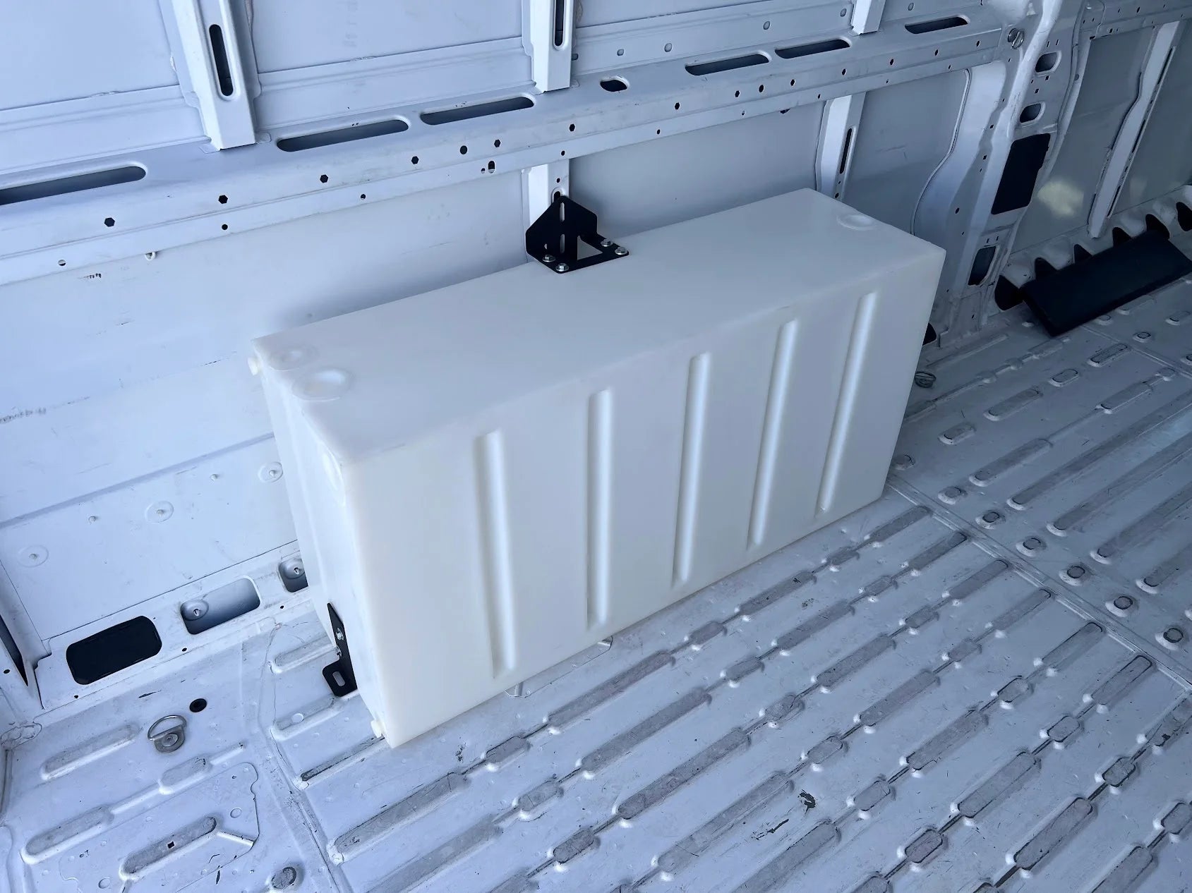 39 Gallon Wheel Well Water Tank - Ram Promaster (Driver or Passenger Side)