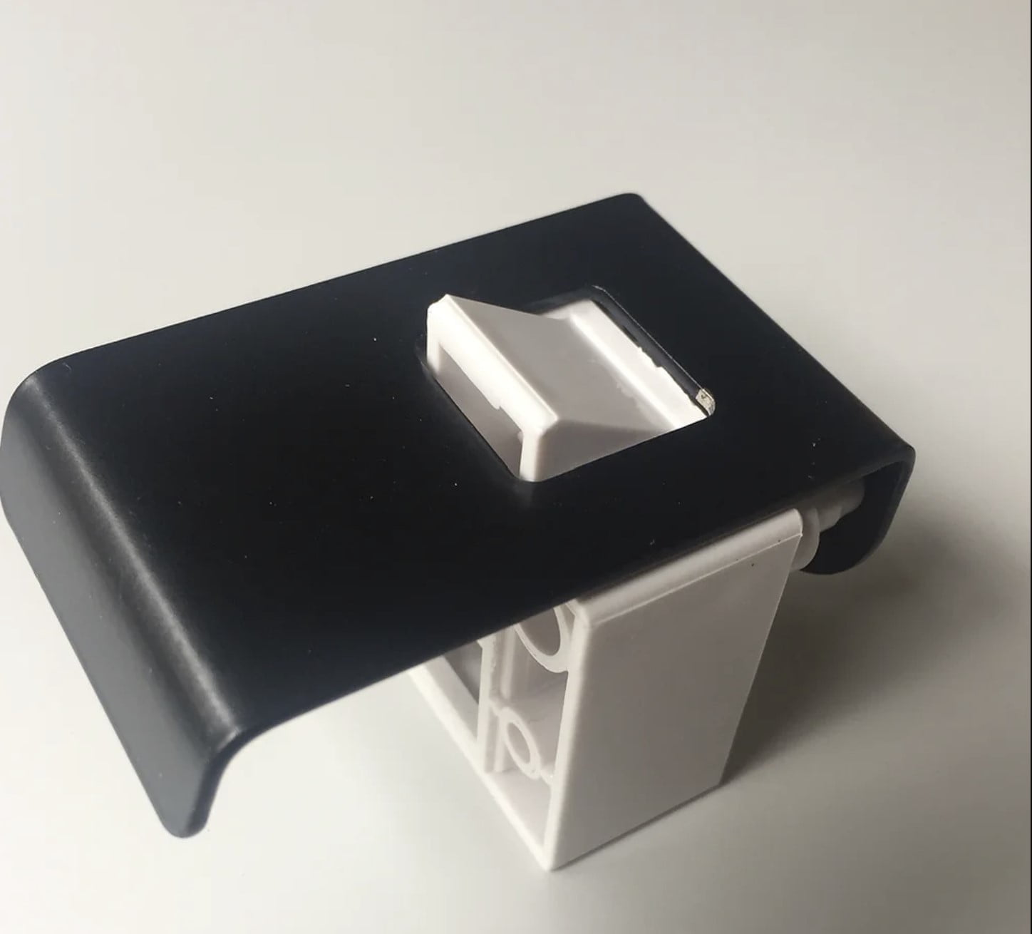 RV Labs Locking Drawer Latch