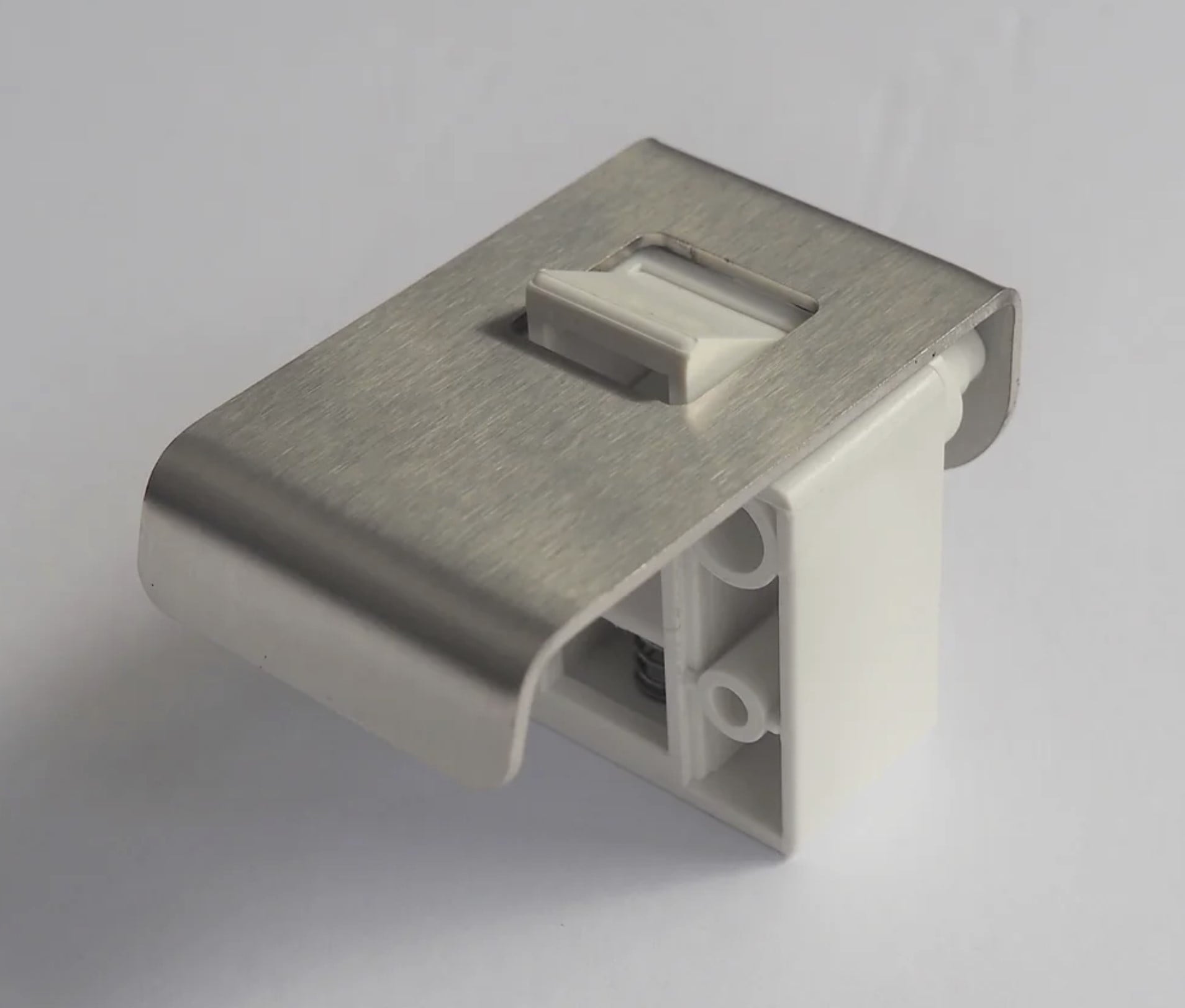 RV Labs Locking Drawer Latch