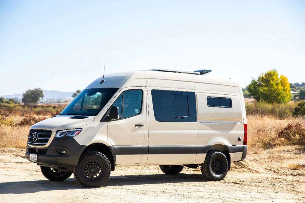 AM Auto Outfitters Sprinter - - - w/ MS06-L1-HSS - Half - Window Vanlife Slider P Side Forward Driver - Screen