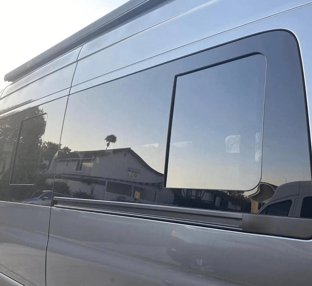 AM Auto - Sprinter - Driver Side - Rear Window - Half Slider w
